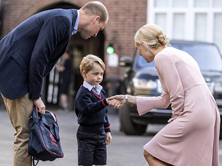 Ngày đầu tiên đi học của Hoàng tử bé nước Anh