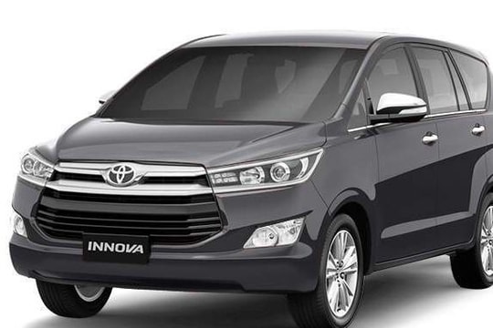 Hàng loạt ô tô Toyota tại Việt Nam giảm giá mạnh trăm triệu