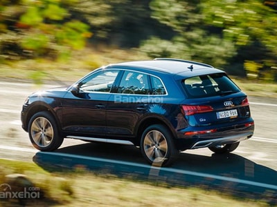 Khi nào nên sử dụng lẫy chuyển số trên vô lăng?