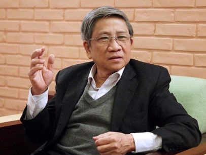 Một nửa số tiến sĩ làm 'quan' thì có gì đáng mừng?