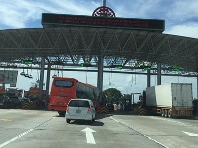 Từ Nam ra Bắc tốn bao tiền phí BOT?