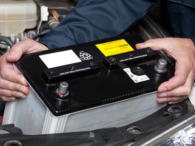 7 nguyên nhân khiến ắc quy ô tô nhanh hết điện, hỏng hóc