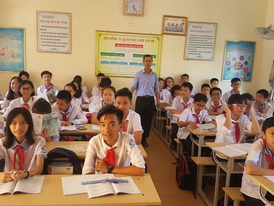 Lãng phí hàng trăm bộ sách giáo khoa sau khi dừng chương trình VNEN