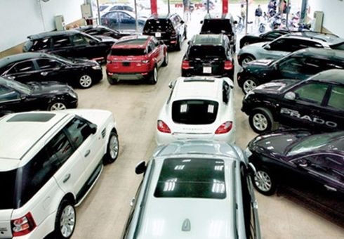 Ôtô Indonesia tràn vào Việt Nam trong tháng 8