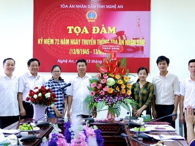 Tọa đàm kỷ niệm 72 năm ngày truyền thống Toà án nhân dân