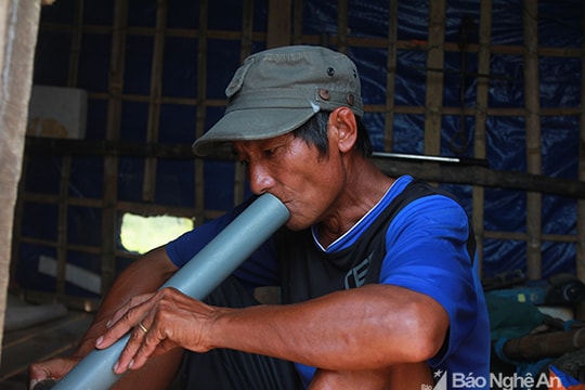 Nỗi khổ nghề ngao trước mùa bão về