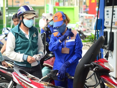 Quốc hội không duyệt tăng thuế môi trường với xăng