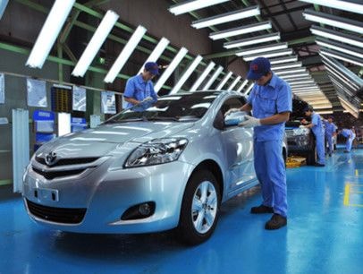 Ô tô Việt khóc, cười vì chính sách thuế mới