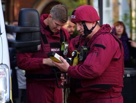 Nổ trên tàu điện ngầm London