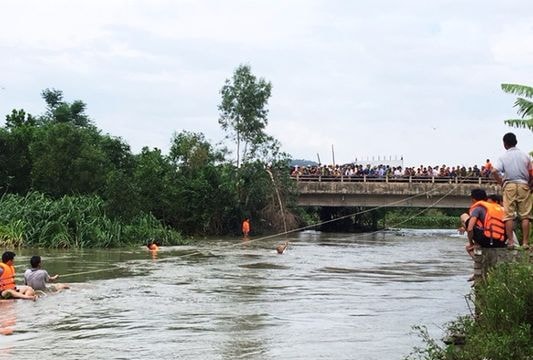 1 người bị đuối nước khi đi chăn trâu