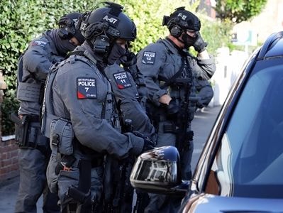 Anh bắt nghi phạm đánh bom tàu điện ngầm