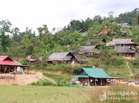 Cuộc sống ở bản Mông cheo leo lưng núi