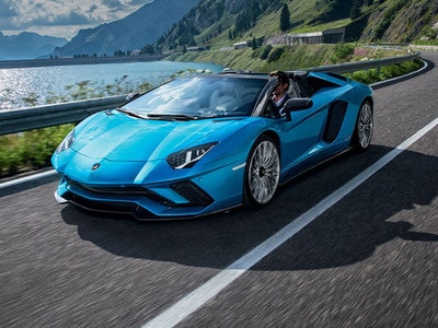 5 siêu xe ấn tượng nhất vừa ra mắt thế giới