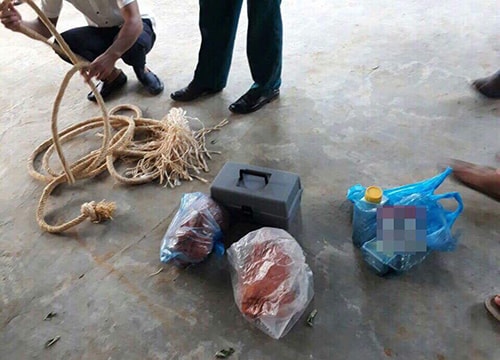 Nghi án mẹ hành hạ hai con vì mất 7.000 đồng