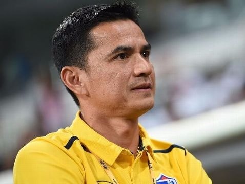 Phóng viên Thái Lan cảnh báo VFF về năng lực của Kiatisuk