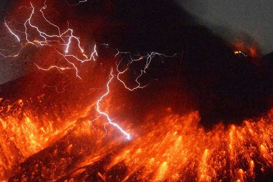 Dự báo ớn lạnh về thảm họa diệt vong trên trái đất