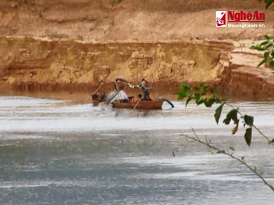 Vấn nạn khai thác cát, sỏi trái phép ở TX Thái Hòa