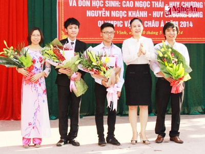 Trường THPT chuyên Phan Bội Châu vinh danh học sinh đạt thành tích xuất sắc