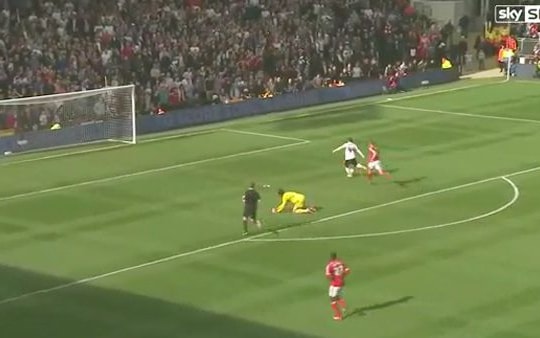 Những tình huống bi hài của thể thao thế giới tuần qua