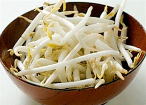 Giá đỗ bị ngâm hóa chất độc hại sức khỏe thế nào