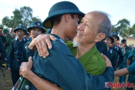 Náo nức ngày hội tòng quân