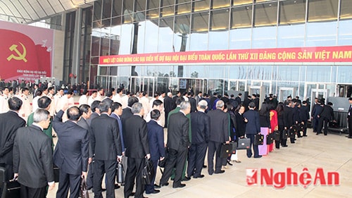 Vững bước trên đường đổi mới