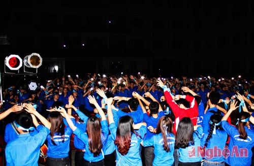 Khoảnh khắc 60 phút đáng nhớ của "Giờ Trái Đất"