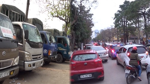 Vay nợ ngân hàng mua ô tô: Người Nghệ nghĩ gì?