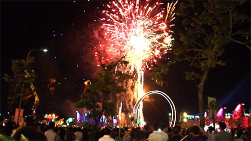 Video ấn tượng màn pháo hoa trong đêm 'Cửa Lò biển hát'