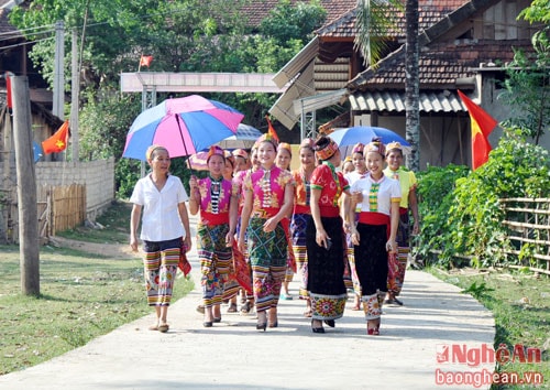 Tâm nguyện của cử tri bỏ phiếu sớm ở miền Tây Nghệ An