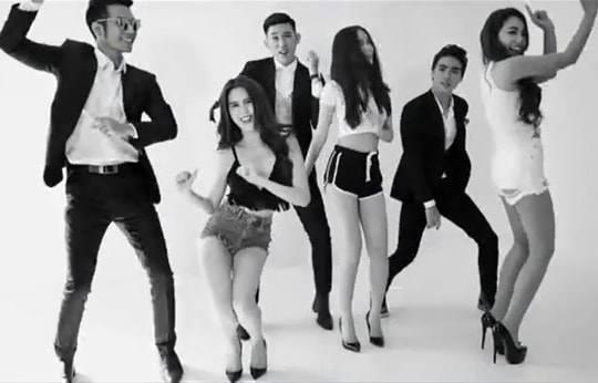 Ngọc Trinh khoe chân dài trong MV mới