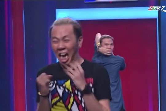 Kinh dị với màn xoay đầu 180 độ