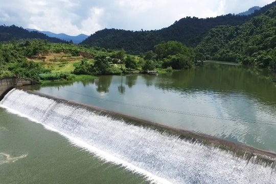 Ngắm vẻ đẹp tuyệt trần của sông Giăng - Con Cuông