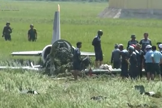 Máy bay quân sự ở Phú Yên có thể rơi do chết máy