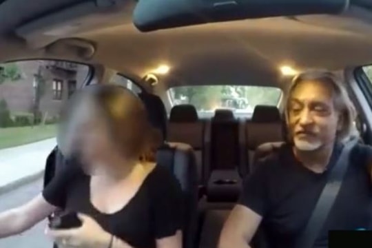 Video chứng minh bố mẹ có thể mất con chỉ sau một lời dụ