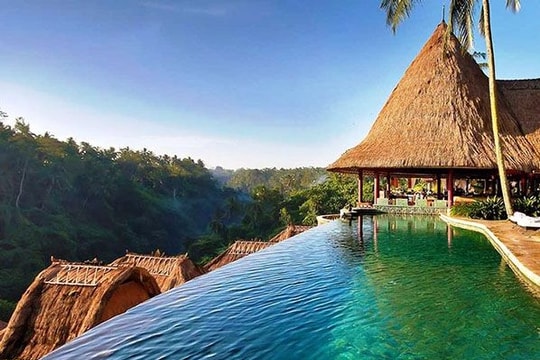 Chuyến du lịch 1.000 USD qua 6 nước của chàng trai Việt