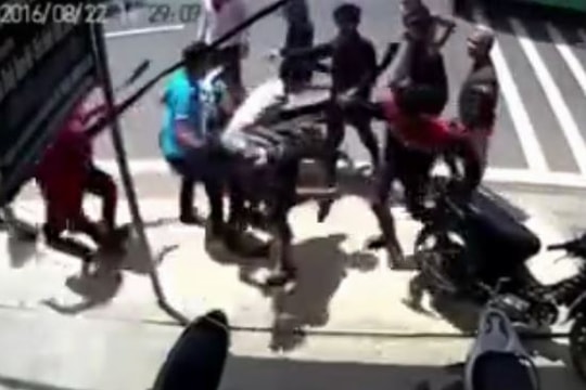 Hai vụ đâm chém liên tiếp của giang hồ trước tiệm xăm mình Sài Gòn