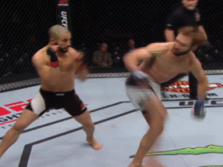UFC năm 2016: Những cú knock-out xuất sắc nhất