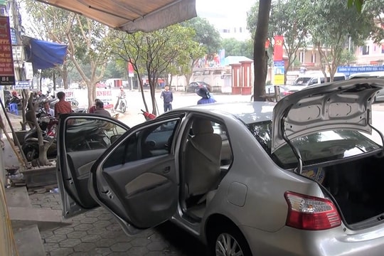 Dịch vụ rửa xe vỉa hè gây nhức nhối tại TP Vinh