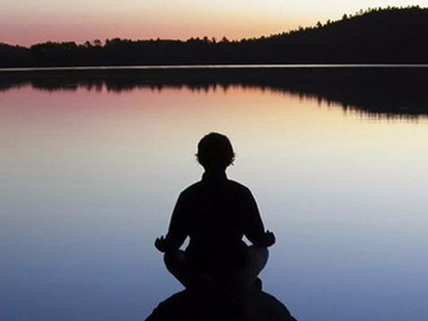 Hãy nói 'không' với 3 loại cơm, 3 loại tình và 3 loại người