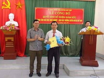 UBND huyện Quỳ Hợp công bố quyết định nhân sự mới