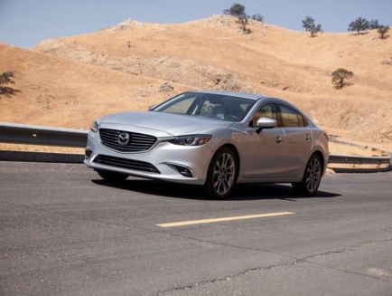 Hơn 60.000 xe Mazda6 phải triệu hồi do lỗi trợ lực lái và túi khí