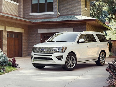 'Nuôi' một chiếc xe ô tô tốn bao nhiêu tiền một tháng?