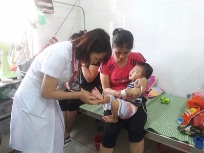 Không tự ý điều trị bệnh tay - chân - miệng