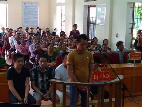 Con vướng vòng lao lý vì chặt nắp quan tài, đốt tài sản của bố mẹ