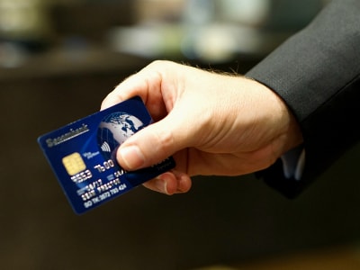 Thanh toán kiểu 'vẫy thẻ, quẹt điện thoại' đã đến Việt Nam