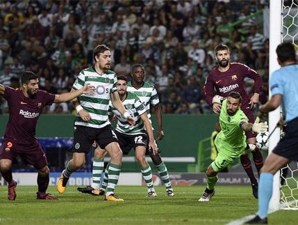 Barca thắng Sporting dù Messi im tiếng trận thứ hai liên tiếp