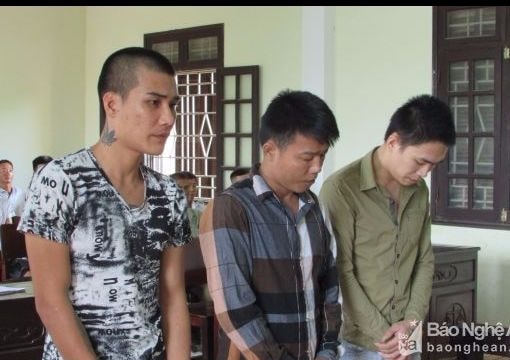 46 tháng tù giam cho tội 'xin đểu' nhà xe