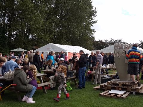 Vui như… đi họp chính trị ở Đan Mạch