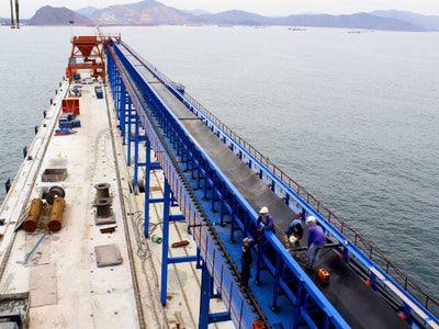 Công ty CP Xi măng Sông Lam vận hành thử băng tải dài 3.000m